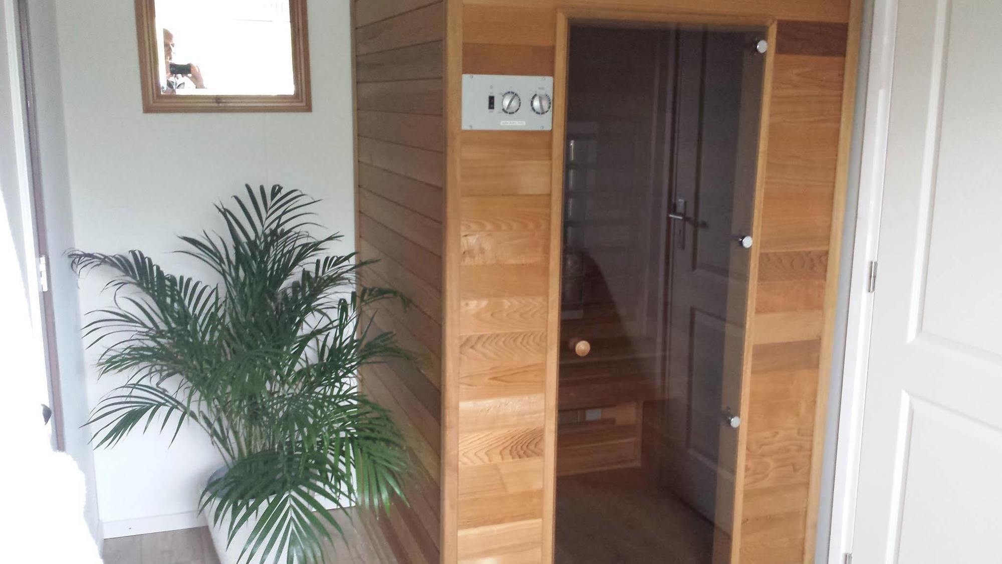 Bed and Breakfast De Energiek Wehe-den Hoorn Екстер'єр фото